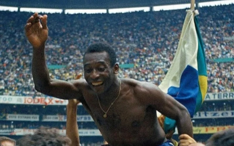 Pele nổi lên từ world cup năm 1958 tại Thụy Điển 